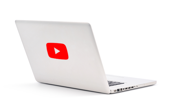 Laptop mit YouTube logo auf dem cover